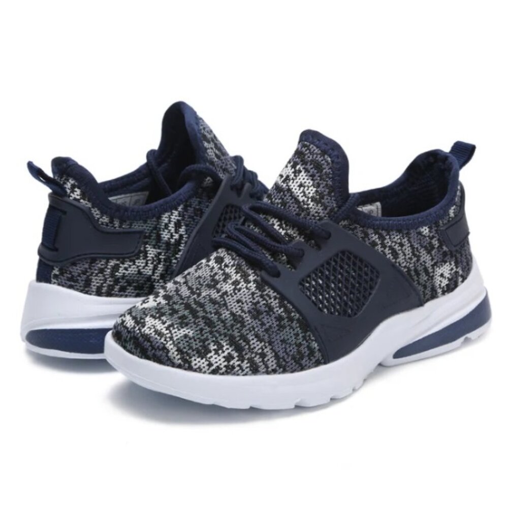 Hawkwell Unisex Kids Breathable Lightweight Running Shoes. Size 10